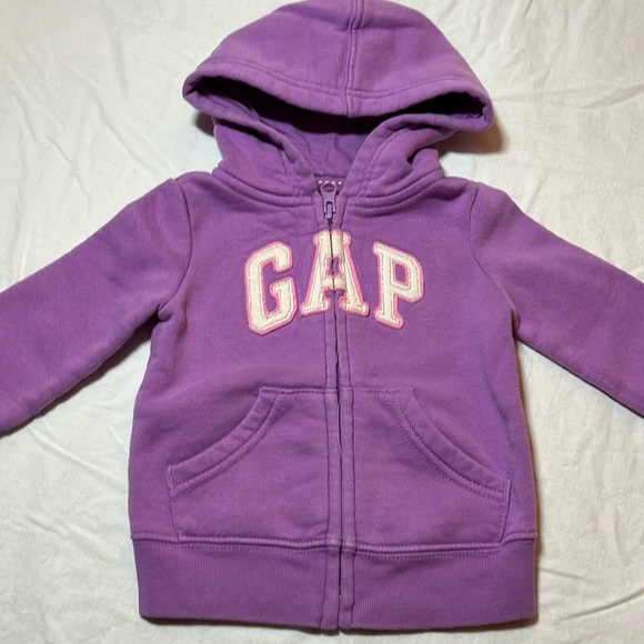6-12M GAP hoodie - Picture 1 of 3